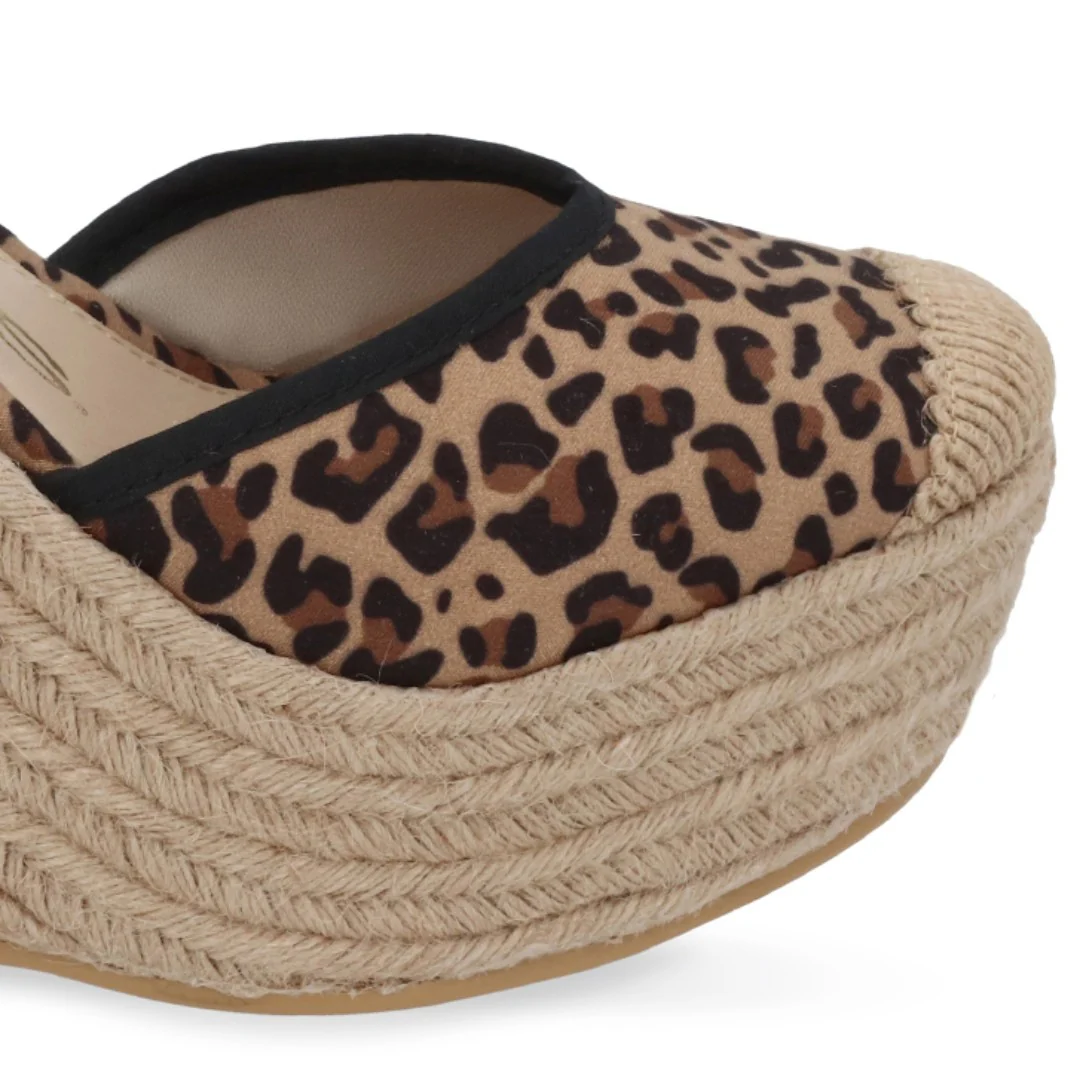 ALPARGATA DE PLATAFORMA ANIMAL PRINT CON CINTA 21551 - Image 6