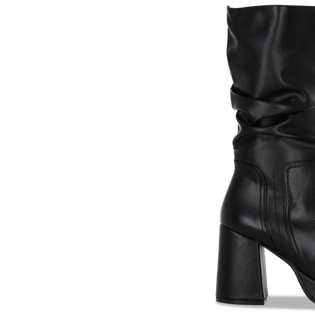 BOTA ARRUGADA DE TACÓN COLOR NEGRO 01807 - Image 6
