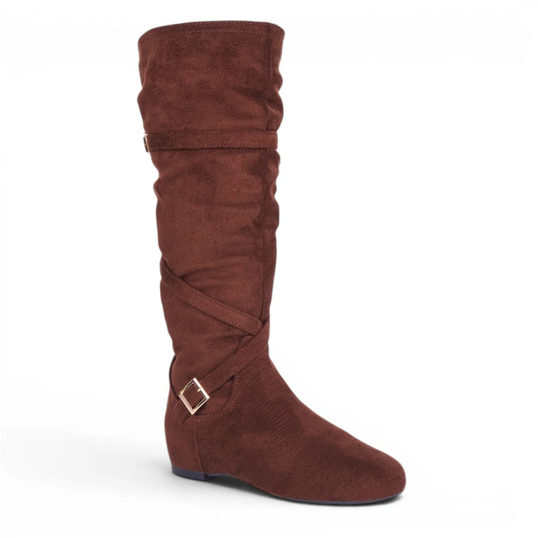 BOTA ARRUGADA CON HEBILLAS CAFÉ 48821