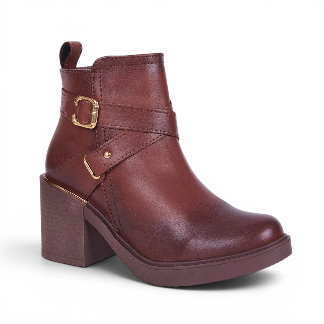 BOTA CON HEBILLAS Y TIRAS MIEL 02413