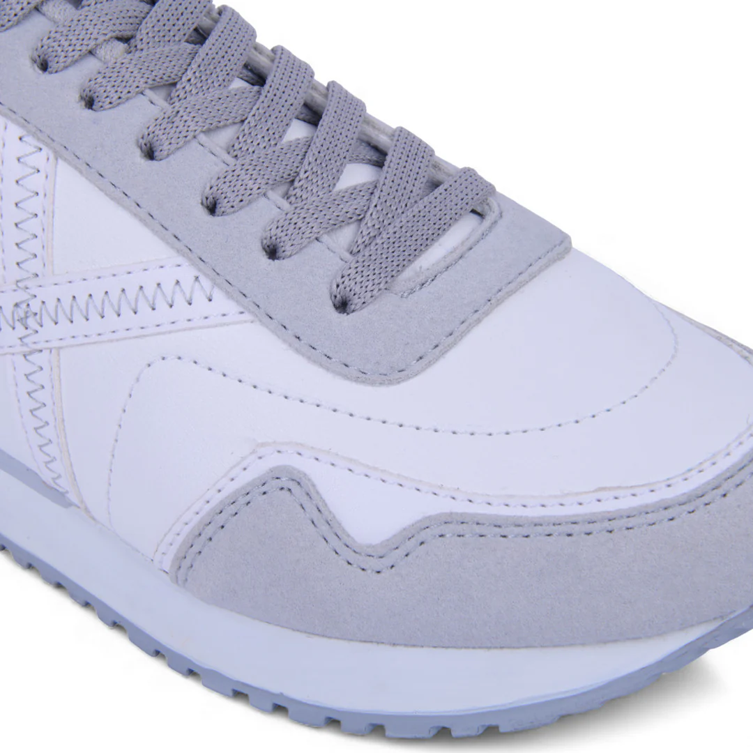 DÚO 573 TENIS DE PISO GRIS Y HUESO CON DETALLES 35756 - Image 13