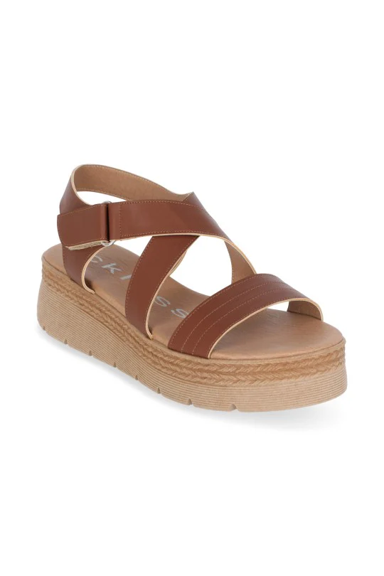 SANDALIA CON PLATAFORMA CAFÉ Y BEIGE DUO 564 - Image 3