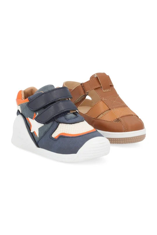 DÚO TENIS CASUAL MARINO Y SANDALIA CASUAL MIEL DÚO 365 / 30979