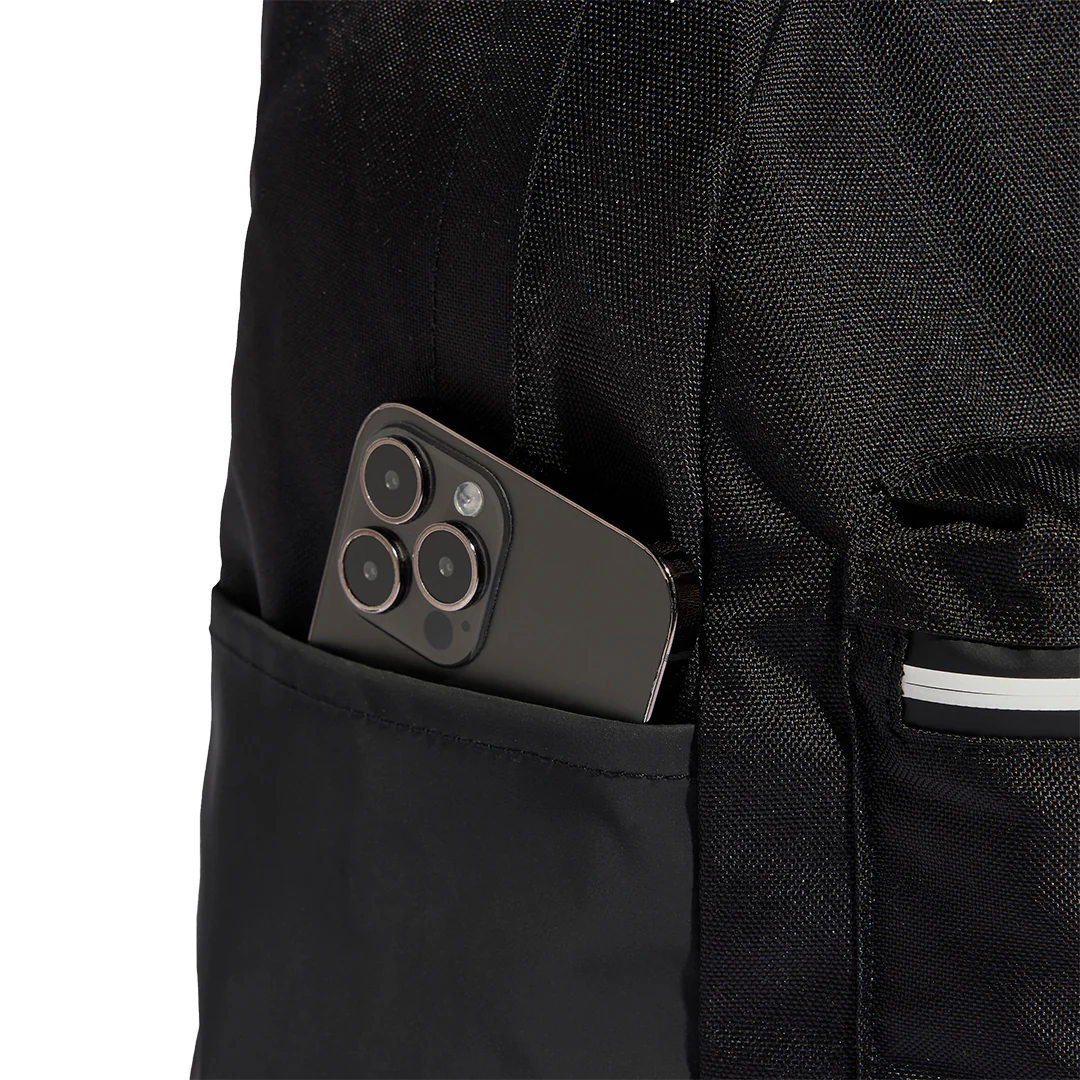MOCHILA ADIDAS CLÁSICA BTS BADGE OF SPORT NEGRO 61823 - Image 5