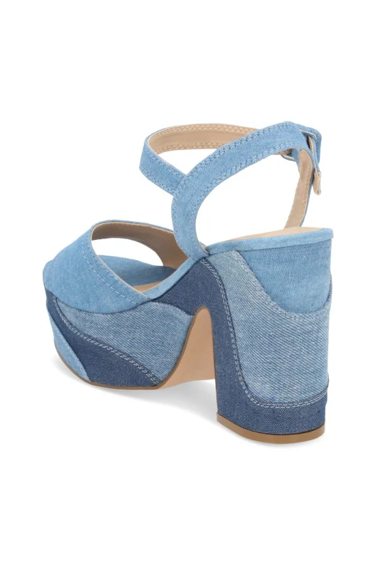 SANDALIA DE PLATAFORMA AZUL CON HEBILLA FORRADA 49747 - Image 3