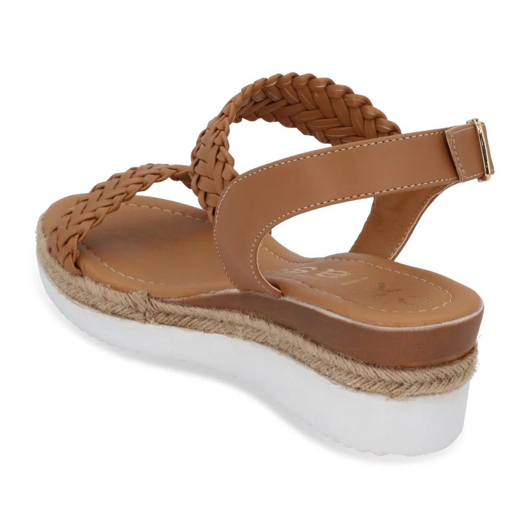SANDALIA DE PLATAFORMA MIEL CON TRENZAS 24246 - Image 3