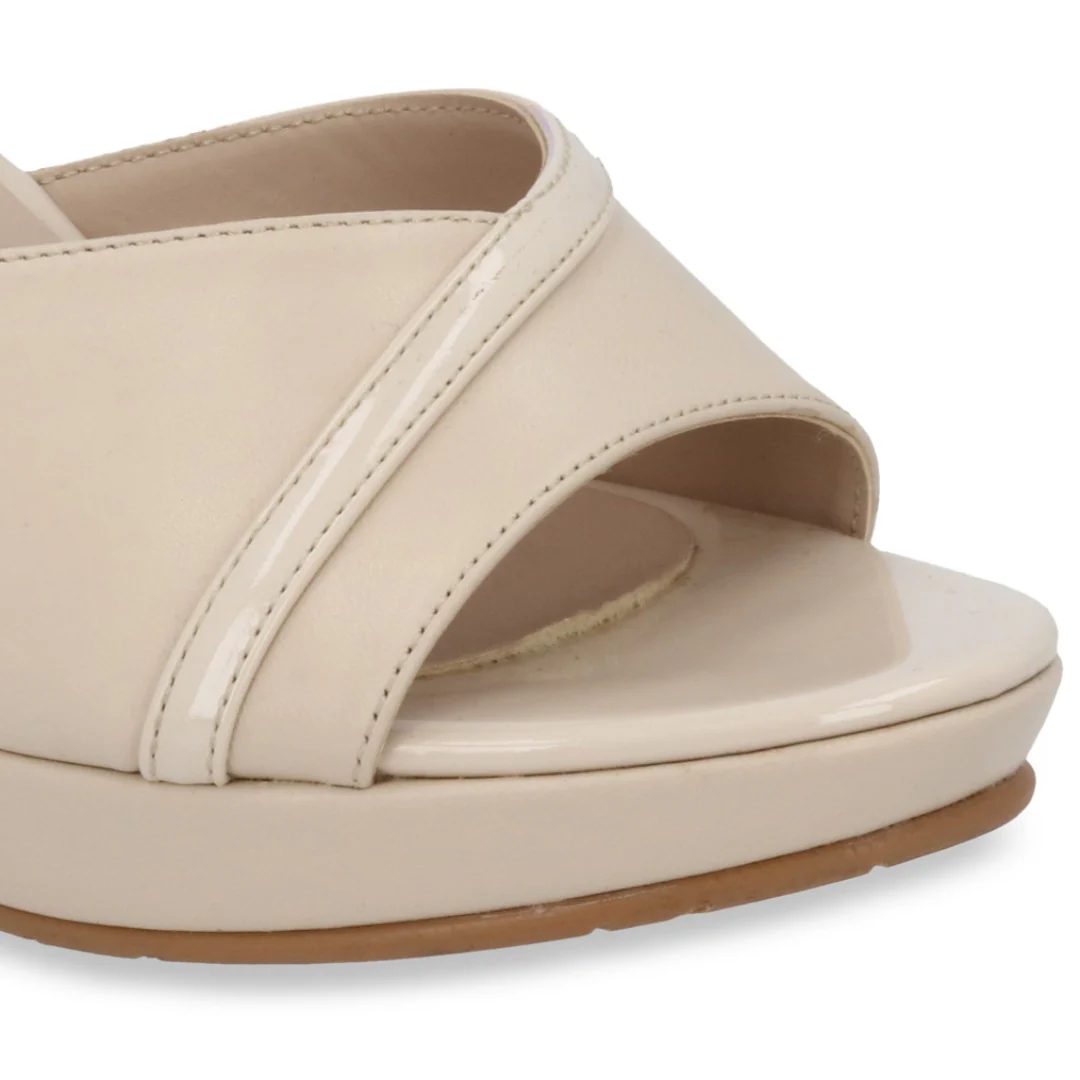 SANDALIA DE TACÓN IVORY CON HEBILLA 03930 - Image 6