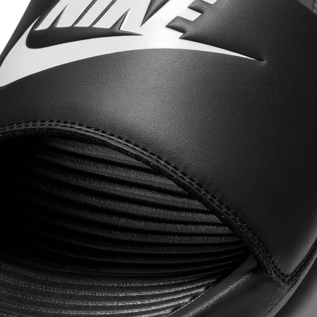 SANDALIA NIKE VICTORI ONE NEGRO 61363 - Image 6