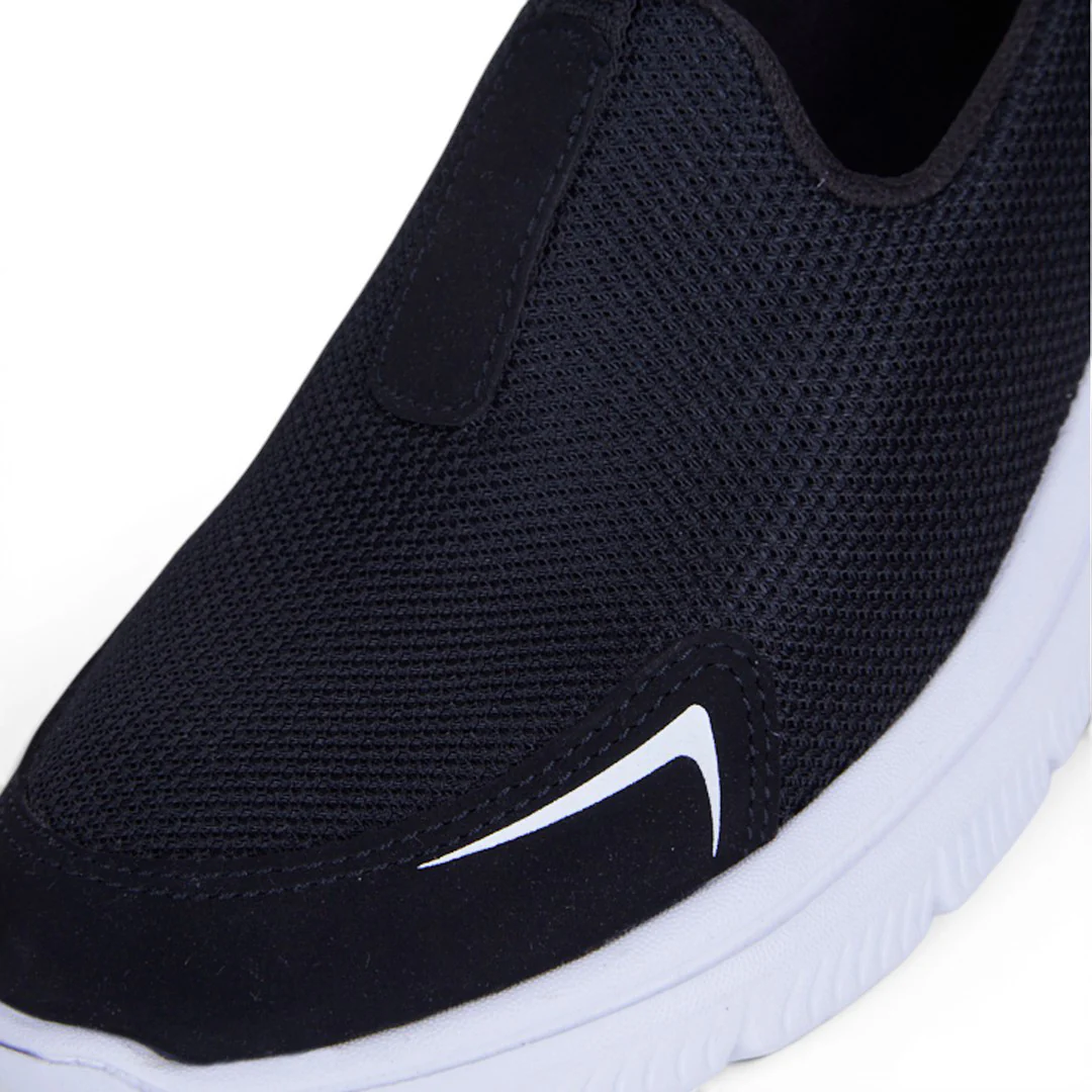 TENIS SLIP ON DE PISO NEGRO 32556 - Image 6