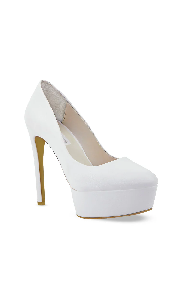 Zapatilla color blanco de tacón the bride 03599